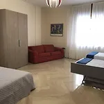 فندق مبيت وإفطار Napoli City Inn نابولي
