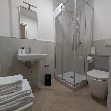 Napoli City Inn 4* Neapel