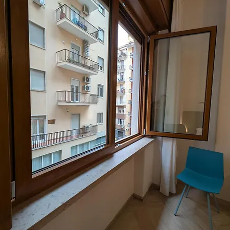 Napoli City Inn نابولي