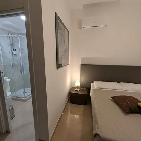 Napoli City Inn فندق مبيت وإفطار