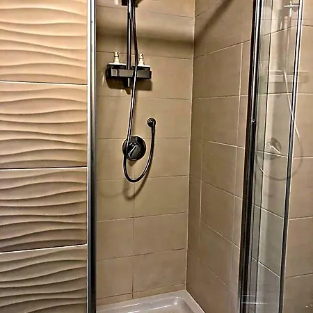 Napoli City Inn