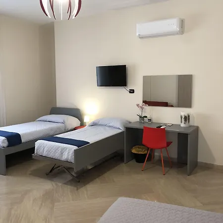 Bed & Breakfast Napoli City Inn 4*